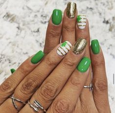 29 St Patrick's Day Nail Ideas That Are So Easy to Copy