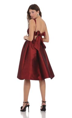 Square Neck Flare Midi Dress in Maroon | LUCY IN THE SKY Maroon Midi Dress, Flare Midi Dress, Taffeta Fabric, Lucy In The Sky, Ballet Fashion, 25th Birthday, Burgundy Dress, Night Outfits, Date Night Outfit