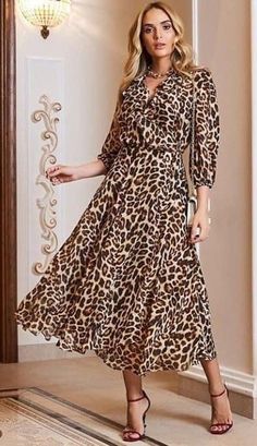 90s Chola, 90s Chola Fashion, Vestido Animal Print, Frock Fashion, Gown For Women, Us Size 10, African Prints, Straight Dress, Animal Print Dresses