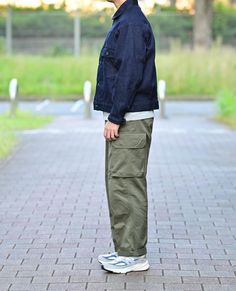 Mens Fashion Casual Shoes, Military Pants, Fashion Man, Stylish Mens Outfits, Autumn Style, Male Fashion, Mens Street Style, Men's Style, Sport Fashion