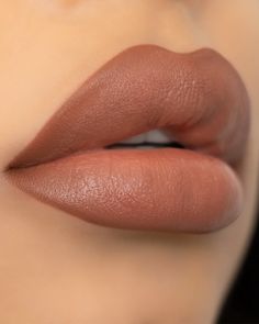 This LipStick and LipLiner set comes with a creamy, highly pigmented chocolate shade of LipStick, and matching high-quality LipLiner to shape your lips. Set includes: True Brown LipLiner Downtown Brown Cream LipStick *Paraben-Free / Mineral-Based Colourpop Lipstick Swatches, Lipstick For Brown Eyes, Pink Lip On Black Women, Makeup Ideas Lipstick, Soft Brown Lipstick, Light Brown Lip Liner, Matte Lip Makeup Look, Lip Ideas Makeup, Bridal Lip Combo