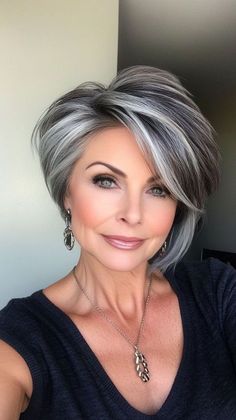 Hair Ideas For Gray Hair, Gray Bob Hairstyles Over 50, Short Gray Hair Styles, Grey Hair With Highlights, Asymmetrical Haircuts, Hairstyles For Over 50, Gray Balayage, Κούρεμα Bob