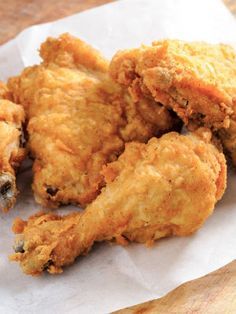 some fried food is laying on a piece of paper