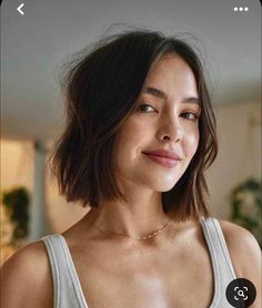 Mid Neck Length Hair, Unnatural Hair Color, Hair 2024, Short Hair Styles For Round Faces, Short Bob Haircuts, Trending Haircuts, Bob Haircuts, Hairstyles For Round Faces