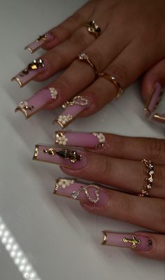 Classic Nails With Gems, Simple Bling Nails Classy, Cute Gold Nail Designs, Cute Nails Prom, Nail Long Ideas, Milky White Nails With Crystals, Long Nails With Charms Y2k, Raw Nail Designs, Freestyle Medium Nails