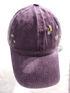 Ready for Shipping Hand Embroidery Daisy and Bee Hat Purple - Etsy Vietnam Spring Cotton Snapback Hat With Visor, Spring Cotton Snapback Visor Hat, Cotton Visor Snapback Hat For Spring, Spring Cotton Snapback Cap, Summer Baseball Cap With Letter Embroidery, Summer Cotton Hat With Letter Embroidery, Cotton Hat With Letter Embroidery For Summer, Embroidered Cotton Dad Hat, Adjustable Cotton Hat With Embroidered Patch