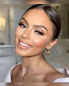 Debs Makeup Natural, 2023 Bridesmaid Makeup, Ty Ball Makeup, Bridal Make Up Glowy, 2023 Prom Makeup, Grad Make Up, 2023 Wedding Makeup, Bride Wedding Makeup Natural, Prom 2023 Makeup