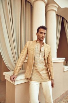 Menswear Nawabi Kurta Men, Men Ethnic Wear India, Indowestern Outfits For Men, Men Ethnic Wear, Kurta Buttons, Indian Menswear