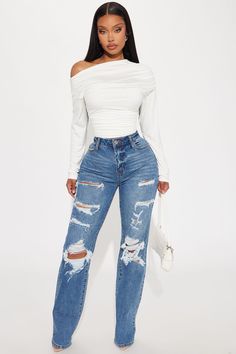 Venus Scorpio, Scorpio Aesthetic, Modeling Clothes, Glam Closet, Ruched Long Sleeve Top, Ripped Straight Leg Jeans, Hot Summer Outfits, Random Clothes, Everyday Fits