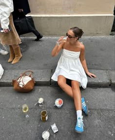 Spring In The City Outfits, European Going Out Outfit, London Summer Fits, London Fits Summer, Florence Outfits Summer, Nyc Summer Fits, Southern France Outfit, Croatia Aesthetic Outfit, Summer Switzerland Outfits