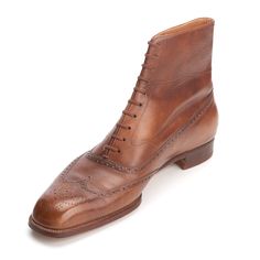 Original Retail Price: $7495 Pre-Owned,They have been worn once, indoor Bespoke Estimated EU Size: 7.5D Estimated US Size: 8.5 Brown Color Made of Leather Oxford Lace-up Closure - 10 Eyelet Leather Outsole Square Toe Shape Wingtip Brogue Medallion Made In France Included Lasted Shoe trees Outsole: 11.5" Insole: 10.75" Width: 4" This product is located in our EU warehouse. Luxury Bridle Leather Boots For Formal Wear, Luxury Bridle Leather Boots For Formal Occasions, Formal Wingtip Bridle Leather Boots, Formal Almond Toe Bridle Leather Boots, Vintage Wingtip Boots For Formal Occasions, Vintage Brogue Boots For Business, Vintage Boots With Brogue Detailing And Almond Toe, Formal Bridle Leather Boots With Round Toe, Classic Bridle Leather Formal Boots