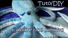 an octopus stuffed animal with the words tuto diy on it's face