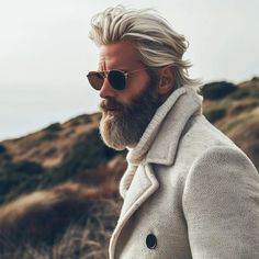 Silver Fox Hair for Men: Style & Grooming Tips – VAGA magazine Silver Foxes Men, Hair For Men, Hair Man, Long White Hair, Fox Hair, Beautiful Gray Hair