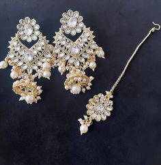 Simply cute to wear ,suits everyone. Feel free to contact.  These items can't be returned for hygiene reasons. MANY THANKS Indian Jewellery Earrings, Indian Jewelry Earrings, Bollywood Jewelry, Jewellery Earrings, Anniversary Jewelry, Indian Jewellery, Gift Birthday, Party Gifts, Jewelry Gift