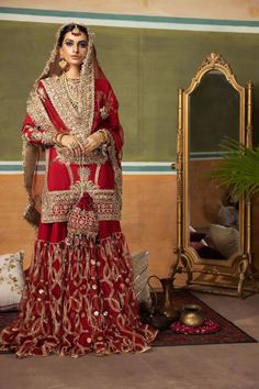 Red Bridal Sharara Shirt Pakistani Wedding Dresses Red Gharara, Red Sharara, Pakistani Sharara, Bridal Sharara, Sharara Designs, Pengantin India, Red Bridal Dress, Raw Silk Lehenga, Sharara Suits