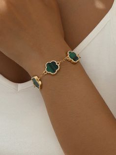 1pc Elegant Party Lucky Clover Diamond Inlaid Women's Bracelet, Wedding Gift Green    Zinc Alloy     Women Fashion Jewelry, size features are:Bust: ,Length: ,Sleeve Length: Bracelet Cartier, Clover Jewelry, Bracelet Wedding, Lucky Clover, Watches Women Fashion, Green Gifts, Elegant Party, Wedding Bracelet, Kids Beachwear