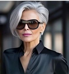 Grey Hair And Glasses Silver Foxes, White Hair Styles, Edgy Short Haircuts, Short White Hair, Short Silver Hair, Short Hair Images, Short Grey Hair, Edgy Short Hair