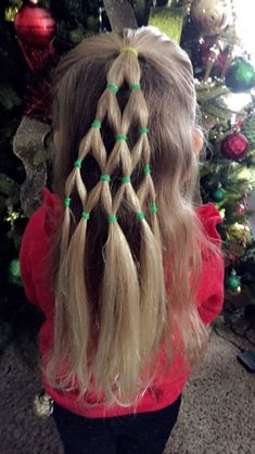 25+ Crazy Christmas Hairstyles Christmas Tree Hair, Girl Hair Dos, Front Hair, Toddler Hairstyles Girl, Wacky Hair, Christmas Hairstyles, Holiday Hairstyles, Christmas Hair, Crazy Hair Days