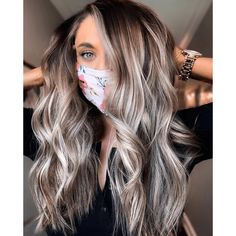 Curly Hair Color Ideas, Curly Hair Color, Chocolate Blonde, Blonde Highlights On Dark Hair, Hairstyle Curly, Dark Hair With Highlights, Brown Hair Balayage, Ombré Hair