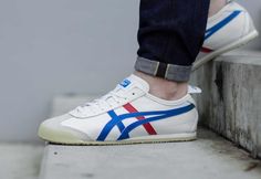 Tiger Shoes, Business Bags Men, Tiger Mexico 66, Onitsuka Tiger Mexico 66, Mexico 66, Sneaker Lovers, Sneakers Addict, Onitsuka Tiger, Mens Lifestyle