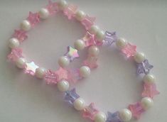 🎀💝✨ Barbie Themed Bracelet, Kpop Jewelry Aesthetic, Star Bracelet Bead, Kawaii Beaded Jewelry, Bead Bracelet Inspo Aesthetic, Cute Bead Bracelet Ideas Aesthetic, Kandi Bead Bracelets, Kawaii Bracelet Ideas, Kandi Cute