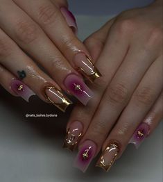 Club Nails Night, Uk Nails Designs, Nail Design Inspiration Square, Geo X Nails, Cool Nail Designs Square, Cool Square Nails, Girly Acrylic Nails Designs Pink, Fall Square Acrylic Nails Medium, Square Nail Designs Trending Now