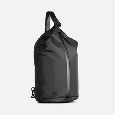 Modern Gym, Easy Bag, Tech Bag, Organizing Home, Accessory Design, Man Bags, Travel Backpacks, Gym Essentials, Camera Bags