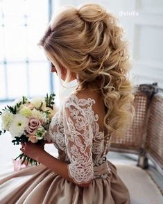 #TeenHair #TeenHairstyles #TeenHairGoals #CuteTeenHair #TrendyTeens #TeenHairInspo #HairForTeens #TeenHairIdeas #YouthfulHair #StylishTeens #HairTrendsForTeens #EasyTeenHairstyles #FunTeenHair #MessyHairGoals #TeenageHair Champagne Wedding Dresses, Trendy We Fryzurach, Curly Wedding Hair, Wedding Dress Champagne, Bridal Hairstyles, Wedding Hairstyles Updo, Champagne Wedding, Aline Dress, Trending Hairstyles