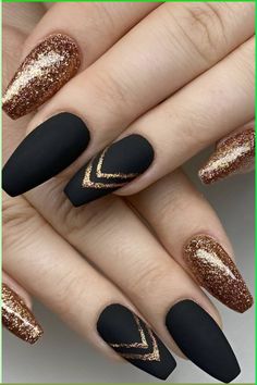 Wedding Nails Design Dark Colour, Black Matte Nails With Gold Design, Gold Nails With Black Design, Mate Nail Art, Black And Gold Nail Art Designs, Classy Nail Designs 2024, Elegant Black Nails Classy, Nails For Black Tie Event, Nail Ideas Black And Gold