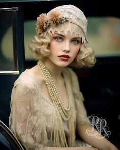 Rococo Revivalist (@rococo.revivalist) • Instagram photos and videos Vintage Hairstyles Tutorial, 1920s Women, Romantic Woman, 1920s Flapper, Portrait Photography Women, Flapper Style, Blonde Women