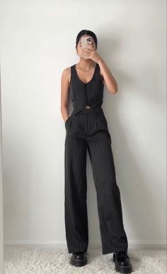 Baret Outfit, Look Grunge, Skandinavian Fashion, Woman Suit Fashion, Elegante Casual, Mode Inspo, 가을 패션, Mode Vintage, Suit Fashion