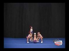 Easy Cheerleading Stunts, Cheer Flexibility, Cheer Pyramids, Cheer Moves, Basket Toss, Cheerleading Jumps, Cheerleading Pyramids