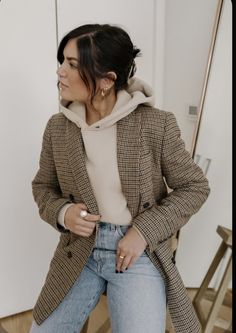 Neutral Winter Outfit, Trendy Outfits 2020, Outfits Neutral, Simple Winter Outfits, Chop Recipes, Chicken Dip, Trendy Outfits Winter, Recipes Crockpot, Mode Casual