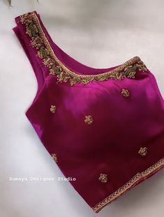 Sleeveless Work Blouse, Pink Velvet Blouse, Boat Embroidery, Velvet Blouse Design, Blouse Works, Aari Blouse