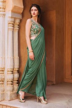 Shop for Samatvam by Anjali Bhaskar Green Pre-draped Pant Saree for Women Online at Aza Fashions Pant Kurta For Women, Pants Saree, Saree With Pants, Floral Work Blouse, Pant Saree, Dhoti Saree, Salwar Kurta, Western Glam, Style Kurti