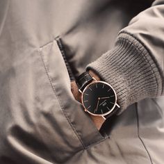 The Daniel Wellington Classic 40mm York Black Dial Watch is the perfect combination of style and sophistication. With its 40mm case and black dial, this timeless piece is crafted with a genuine brown leather strap for enduring elegance. The battery operated quartz movement ensures reliability and accuracy with every use. Classic Rose Gold Watch With Leather Strap, Classic Brown Watch Accessories With Metal Dial, Classic Watch Accessories With Leather Strap For Work, Classic Watches With Leather Strap For Work, Classic Rose Gold Watch Accessories With Leather Strap, Classic Brown Quartz Watch, Classic Rose Gold Leather Watch, Classic Brown Watch, Timeless Rose Gold Leather Watch