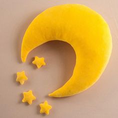 [0M-3M] Newborn Baby Moon Pillow Photoshoot Props\ Photography Pillow, Rabbit Clothes, Moon Pillow, Maternity Dresses For Photoshoot, Photography Styles, Photoshoot Props, Babymoon, Newborn Baby Photography, Star Pillows