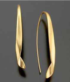 Sophisticated Jewelry, Jewellery Inspiration, Prom Jewelry, Skagen, Fall 2023, Gold Drop Earrings, Stylish Jewelry, Glass Jewelry