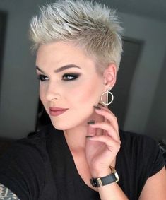 Spikey Short Hair, Funky Short Hair, Spiked Hair, Super Short Hair, Short Grey Hair, Short Hairstyles For Thick Hair, Very Short Hair, 2022 Trends