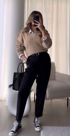 Summer Work Outfits Office Midsize, Business Blazer Outfits, Timeless Business Casual Women, Mid Size Professional Outfits, Clinical Rotation Outfit, Young Office Outfits, Smart Casual Winter Outfits Women, Business Casual Women Outfits, Pant Outfits For Women