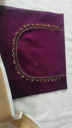 Easy Aari Work Designs, Aari Work Kurti Neck Designs, Aari Work Designs Pattern Hand Embroidery, Ganpati Photo, Hoop Art Embroidery, Khatli Work, Magam Work, Aari Design, Embroidery Hoop Art Diy