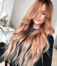 Summer Blonde Hair Shadow Root, Casual Batchlorette Outfits, Strawberry Blonde Color Melt, Strawberry Blonde With Dark Roots, Light Strawberry Blonde, Ombre Hair Blonde, Gorgeous Hair Color