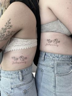 #matchingtatto #nemoanddory #justkeepswimming #matching #tattoosforwomen #finelinetattoo #justkeepswimmingtattoo #besties Matching Tattoo, Fine Line Tattoos, Matching Tattoos