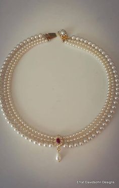 Double Strand Pearl Embellished Necklace For Wedding, Double Strand Pearl Wedding Jewelry, Pearl Jewelry Design, Bridal Pearl Necklace, Pearl Necklace Designs, Pearl Jewelry Necklace, Gold Fashion Necklace, Gold Jewellery Design Necklaces, Necklace Red