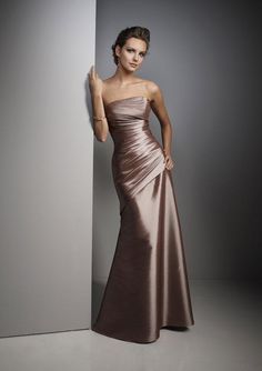 vestido de gala Brown Prom Dress, Skirt Bridesmaid Dresses, Taffeta Bridesmaid Dress, 파티 드레스, Bridesmaid Gown, Gorgeous Gowns, Elie Saab, Evening Dresses Prom, Carolina Herrera