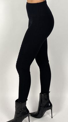 Lightweight and easy to throw on and call it a day Knee detail to step up a simple legging Fit: True to size Model is: Height: 5'6" Waist: 25" Hips: 31.5" Chest: 32C Wearing size Small Material: 95% COTTON 5% SPANDEX ZEN323 Trendy Leggings For Gym In Fall, Casual Stretch Leggings For Streetwear, Casual Ribbed Leggings For Gym, Casual Stretch Ribbed Leggings, High Waist Go-dry 4-way Stretch Leggings, Edgy Stretch Bottoms For Workout, Casual Ribbed Tight Leggings, Casual Winter Workout Leggings, Winter Workout Leggings