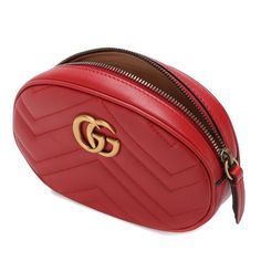 In butter-soft black leather, this compact GG Marmont belt bag from Gucci is accented with a gold-tone logo plaque. Featuring a chevron pattern, an adjustable fit, a gold-tone logo plaque, a top zip closure and an internal slip pocket.Belt bag or cross body bagInterior open pocketMade of smooth leather. Fastened with zip. Metal logo at front. Detachable and adjustable waist belt. Beige suede interior with a slip pocket. Antiqued gold-tone metal hardware.Composition: Calfskin leather 100%Inner La Gucci Leather Shoulder Bag With Zipper Closure, Luxury Formal Shoulder Bag With Removable Belt, Gucci Leather Belt Bag With Removable Pouch, Gucci Luxury Bags With Zipper Closure, Gucci Belt Bag With Removable Pouch For Travel, Modern Gucci Bags With Zipper Closure, Luxury Gucci Bag With Zipper Closure, Formal Gucci Shoulder Bag With Zipper Closure, Gucci Leather Bag With Zipper Closure