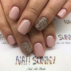 Short acrylic nail Ideas , beautiful short acrylic nails you want to share. These ideas will inspire your next outfit stunning short nails to Nude Nails With Glitter, Shellac Nail Designs, Stars Nails, Prom Nail Designs, Gel French Manicure, Video Makeup, Nails Yellow, Elegant Nail Art, Super Nails