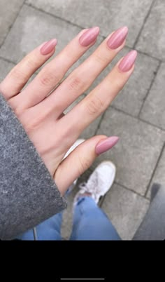 Almond Nails Dusty Rose, Almond Nails Mauve Pink, Dusty Rose Almond Nails, Nails Mauve Dusty Rose, Dusty Pink Almond Nails, Dusty Rose Gel Nails, Dusty Rose Acrylic Nails, Long Dip Nails, Rose Almond Nails