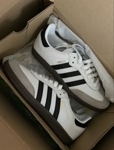 Shoes Adidas Samba, Womens Sambas, Nike Sambas, Shoes Samba, White Samba, Adidas Samba White, Sambas Adidas, Samba Sneakers, Samba Adidas